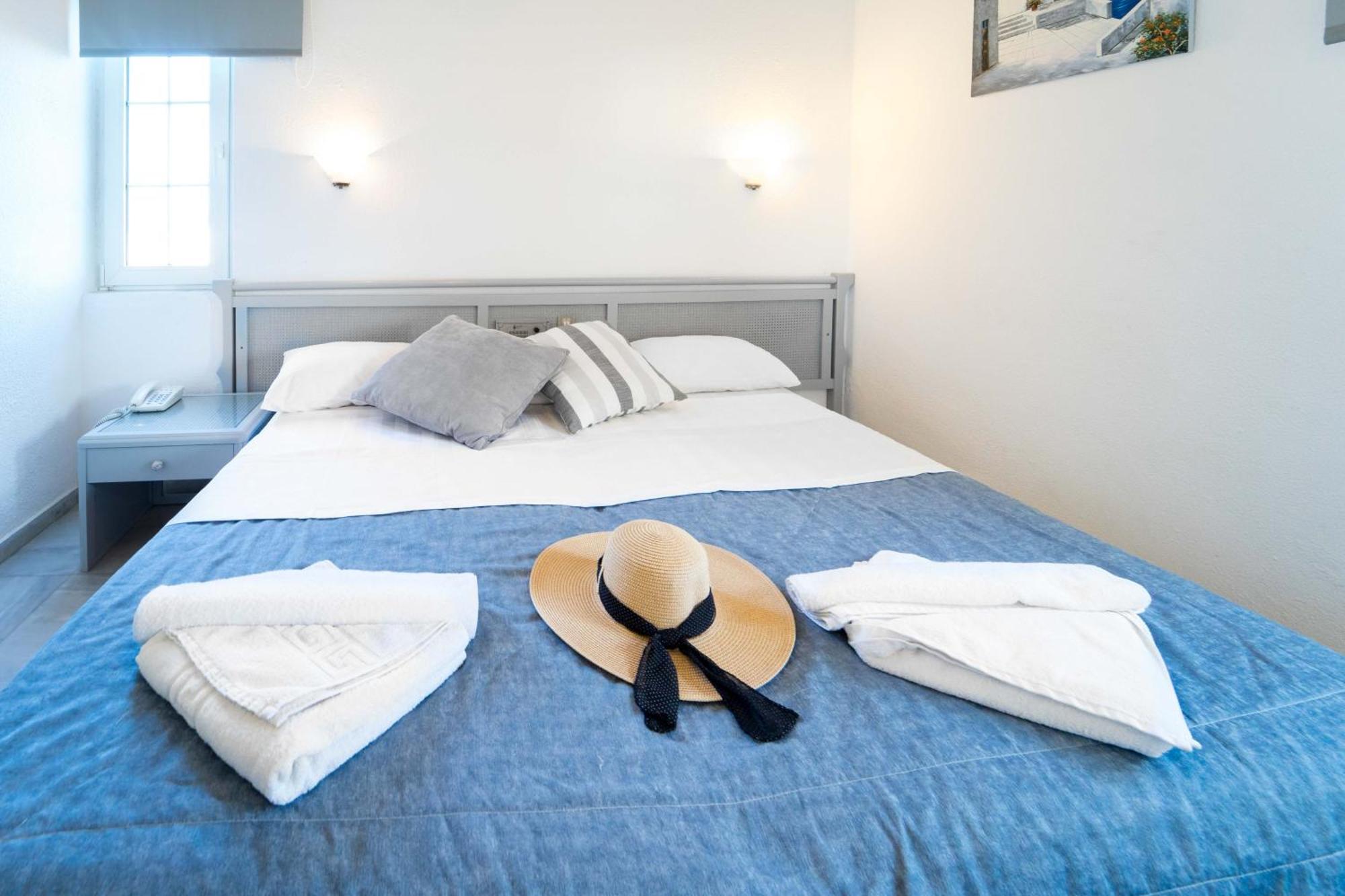 Futura Hotel Maleme  Exterior photo