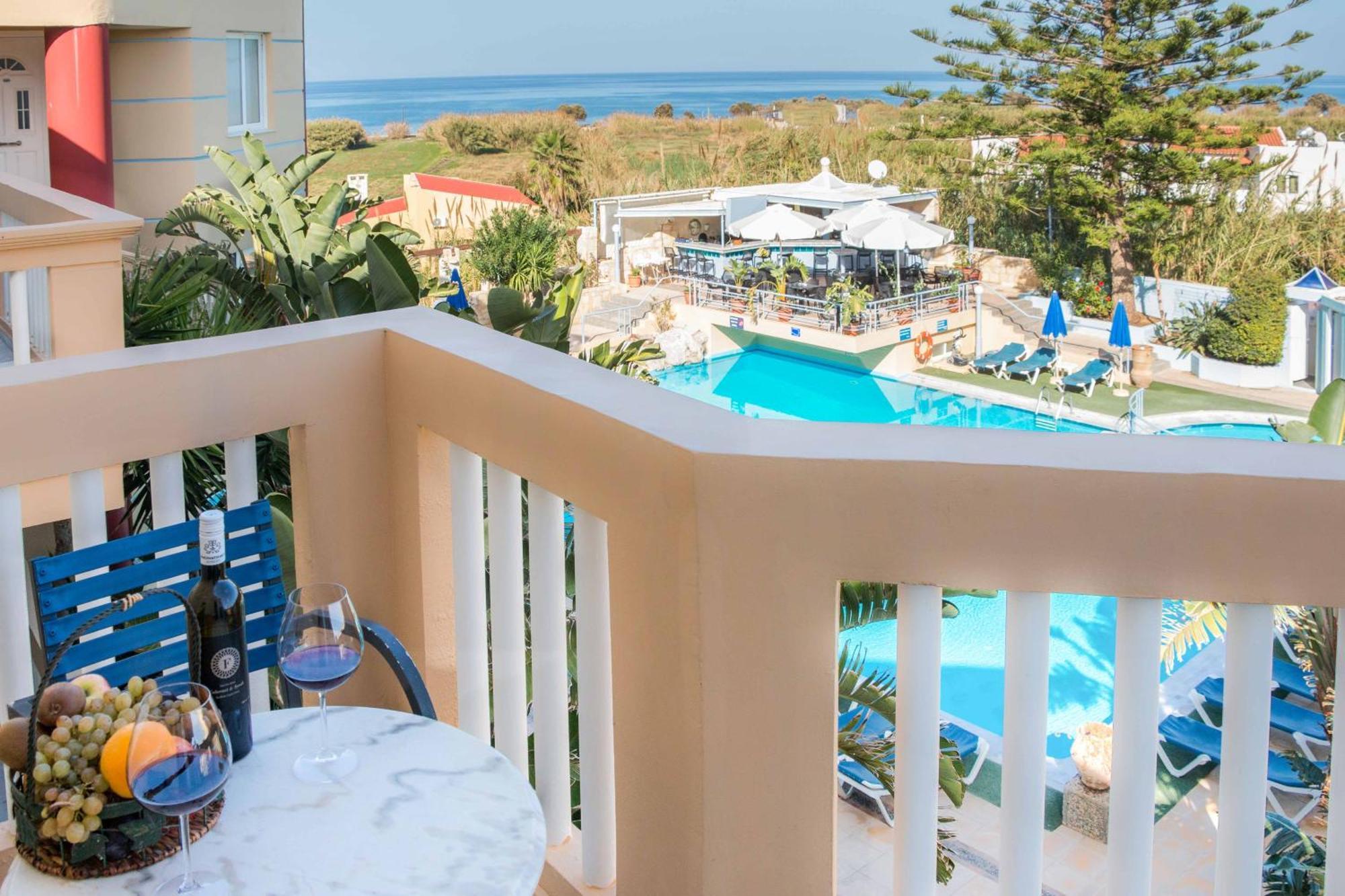 Futura Hotel Maleme  Exterior photo