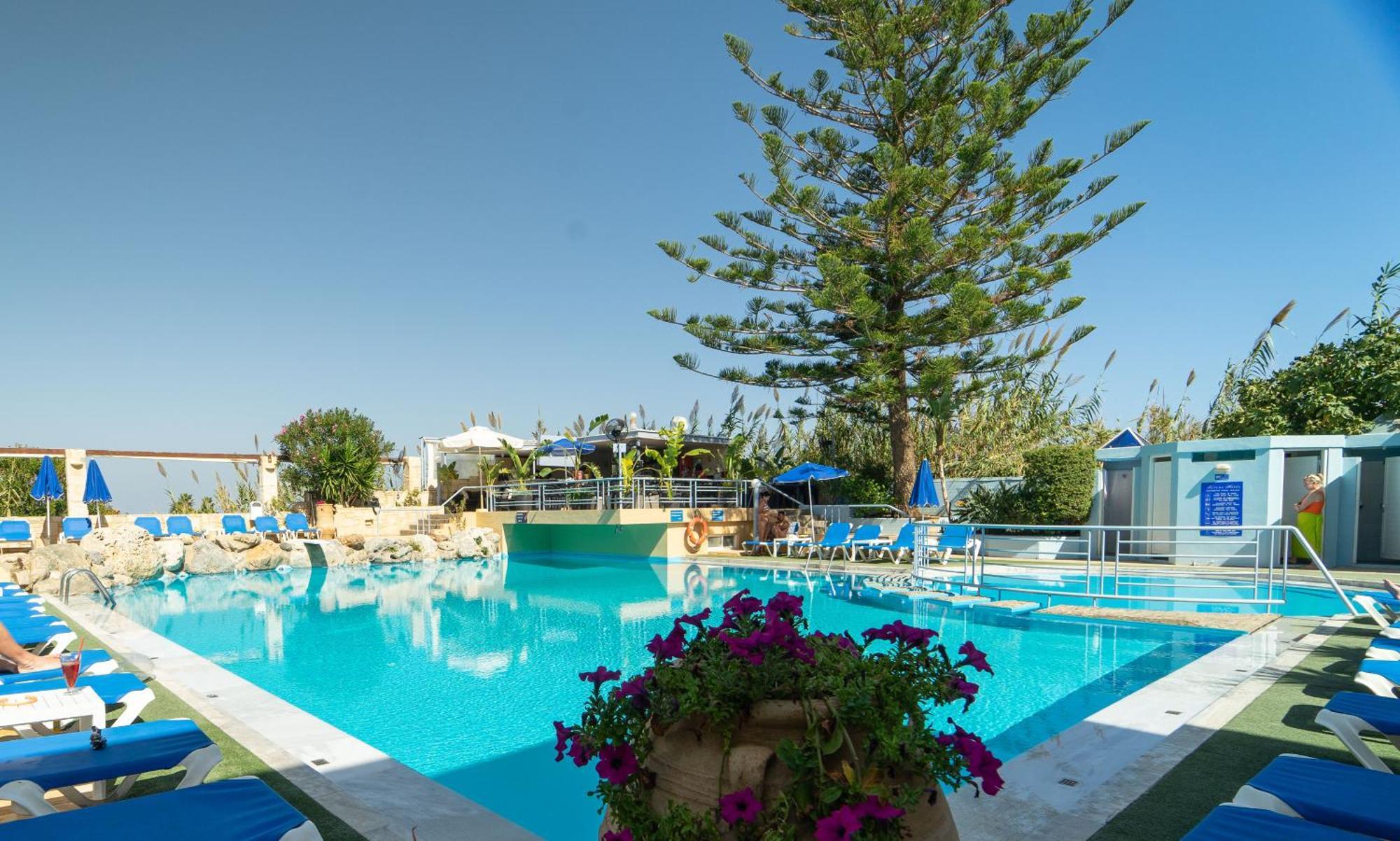 Futura Hotel Maleme  Exterior photo