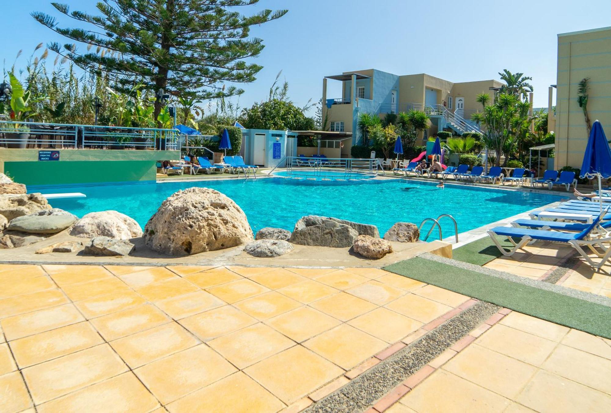 Futura Hotel Maleme  Exterior photo
