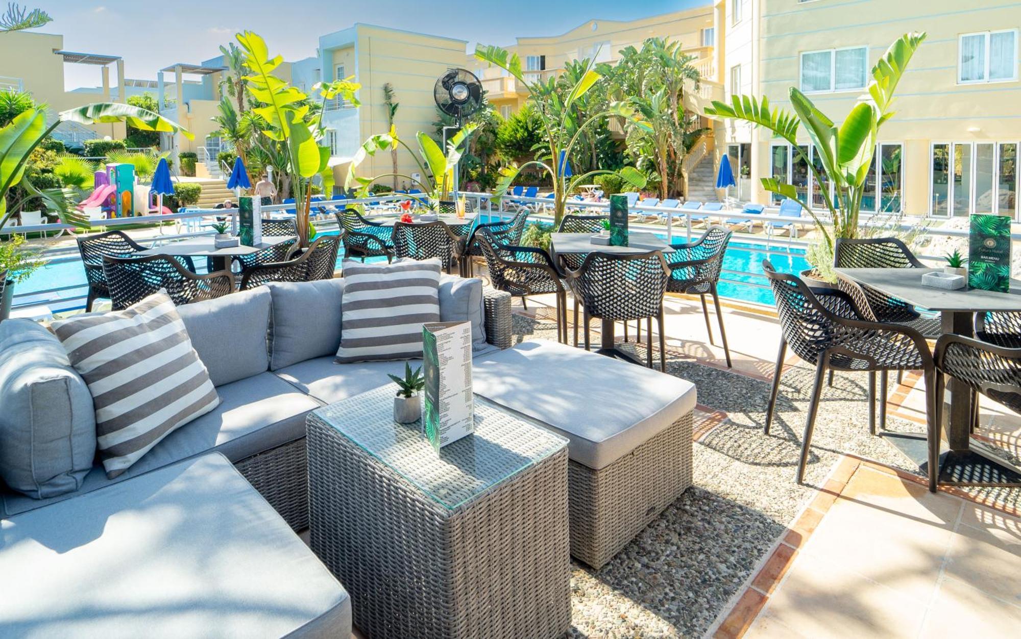 Futura Hotel Maleme  Exterior photo