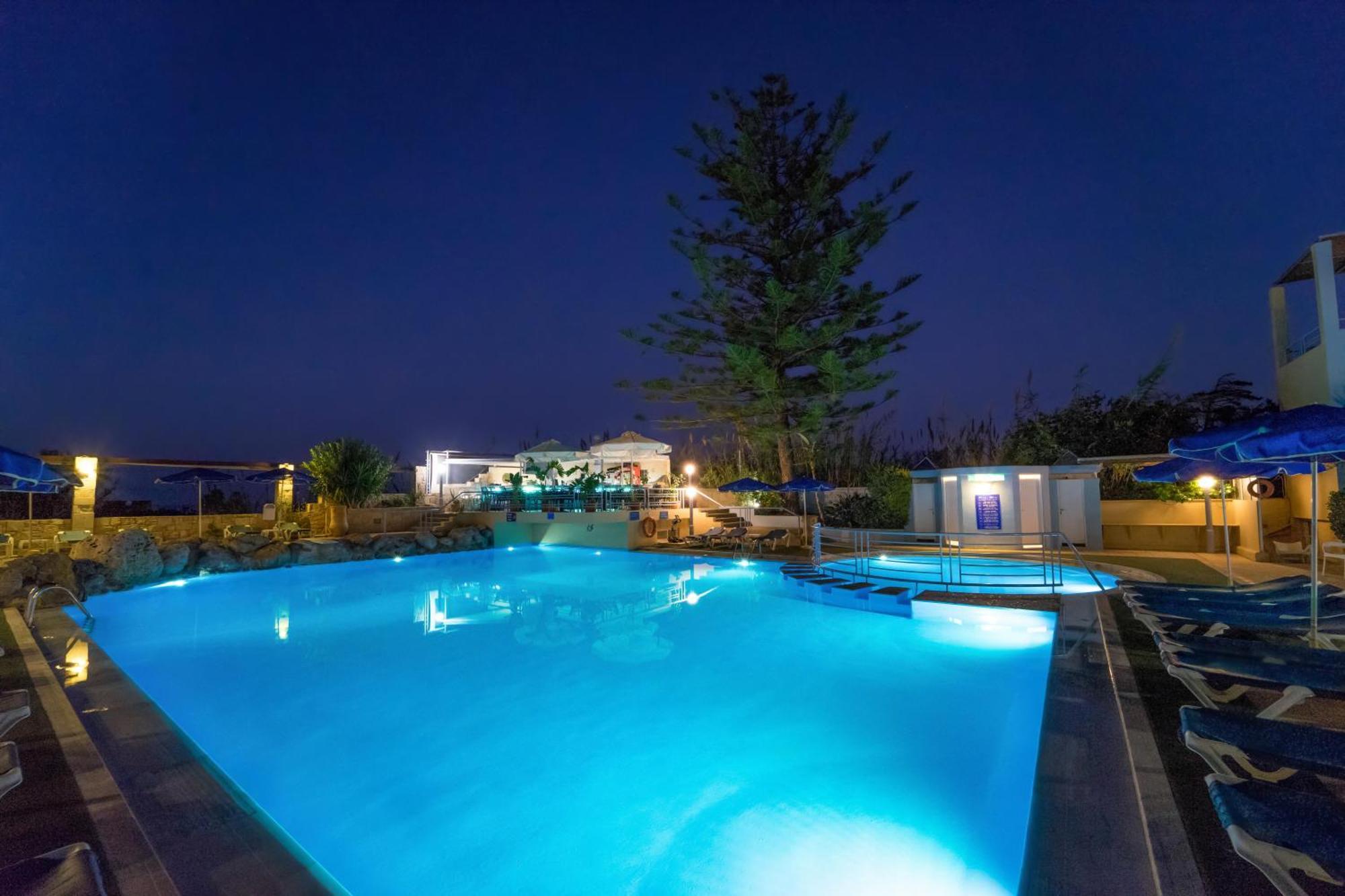 Futura Hotel Maleme  Exterior photo